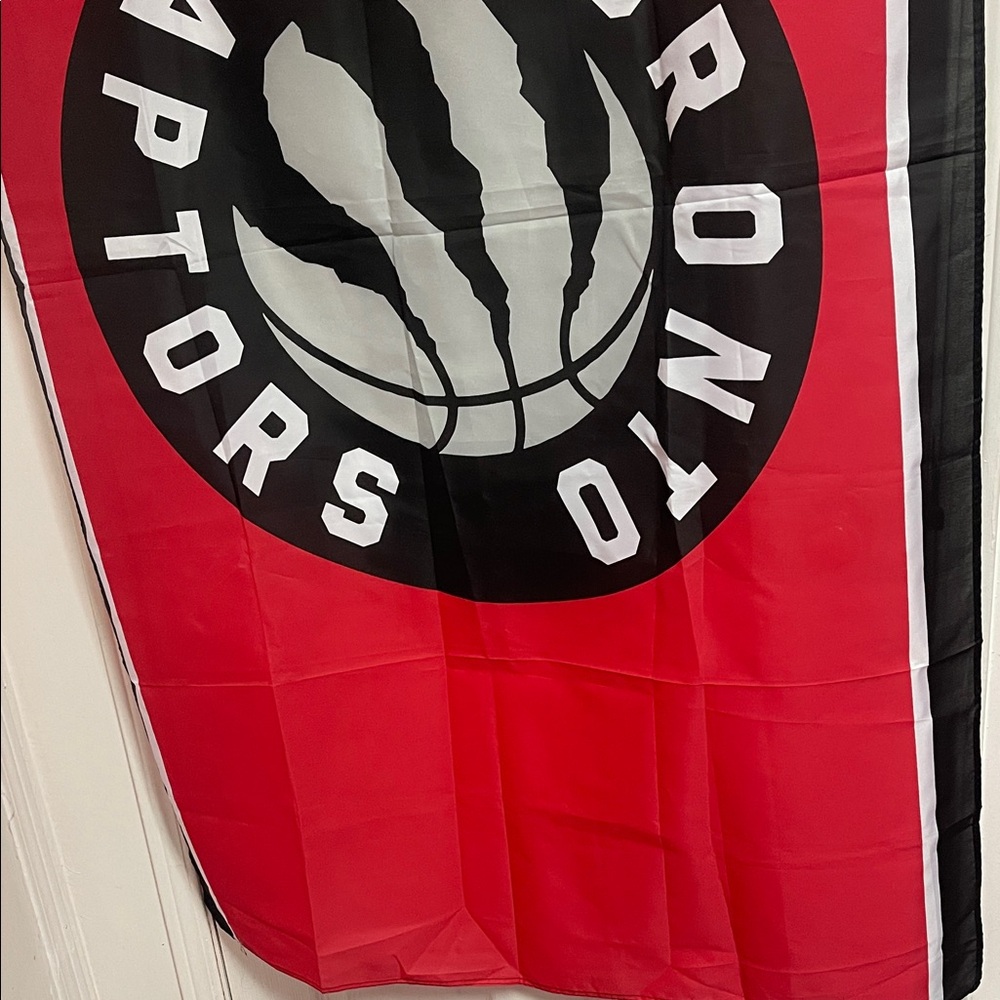 Toronto Raptors Flag 🇨🇦 - Picture 12 of 12